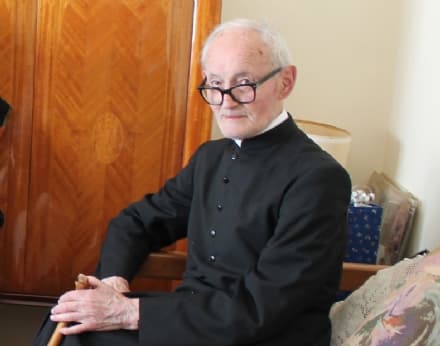 RIVAROLO - Addio al mitico don Mattia, parroco di Vesignano