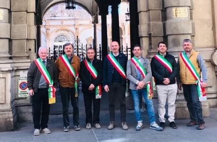 CANAVESE - Protesta dei sindaci dei piccoli Comuni in Regione