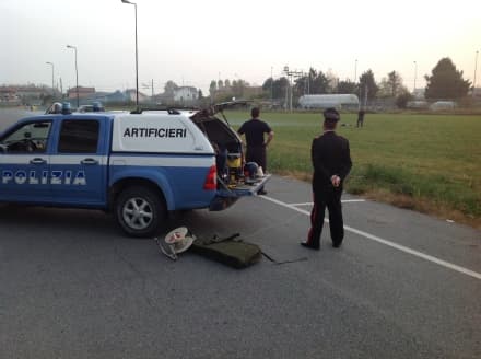 FELETTO - Allarme per una valigia sospetta: fatta brillare - VIDEO