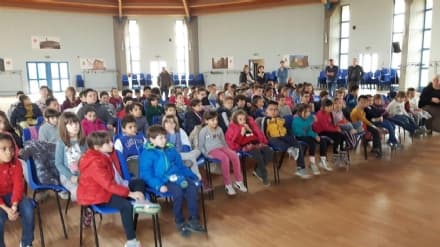 AGLIE' - Nell'uovo di Pasqua i computer per la scuola