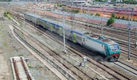 FERROVIA CANAVESANA - Trovato un cadavere sui binari in zona Lingotto, treni fermi due ore