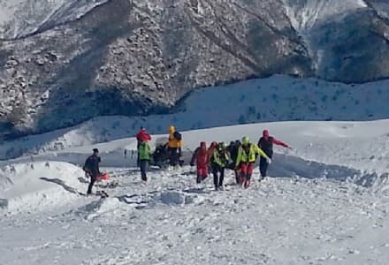 LOCANA - Il soccorso alpino salva una sciatrice ferita - FOTO