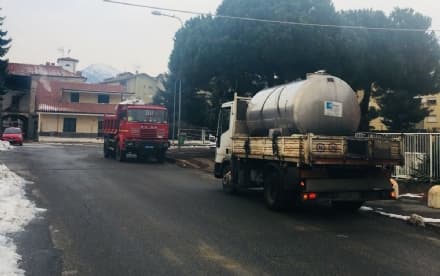 CANAVESE A SECCO - Perdite e siccità: le autobotti della Smat riforniscono alcuni paesi dell'alto Canavese
