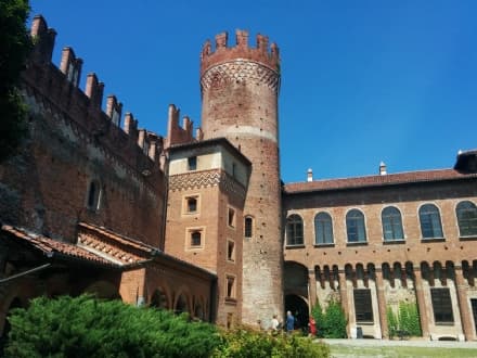 RIVAROLO - Al castello Malgrà il concerto della filarmonica «La Novella»