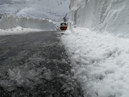 CERESOLE REALE - Via la neve, riapre la strada che sale fino al Serrù - FOTO