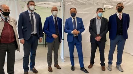 LEINI - Pochi vaccini anti covid a disposizione: il nuovo centro vaccinale è già chiuso tre giorni dopo il taglio del nastro