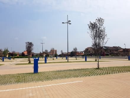 VOLPIANO - Maggisano, Camoletto e Medaglia: «Sospendete il mercato in piazza Italia»