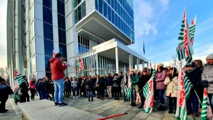 RIVAROLO-SETTIMO - Ex Olisistem, dopo le proteste l'azienda sospende i tagli al personale. L'incontro decisivo a gennaio