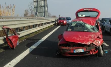 CASELLE - Brutto incidente sulla superstrada: ragazza ferita
