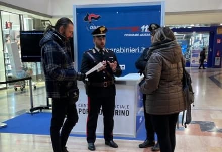 CANAVESE - Carabinieri nei supermercati per mettere in guardia i cittadini contro le truffe