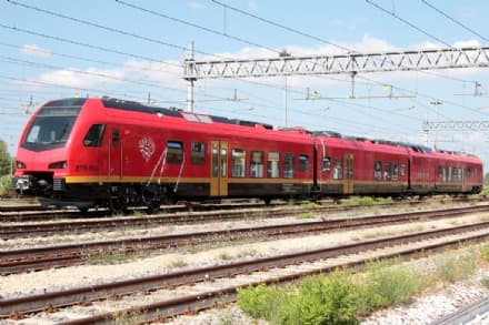 IVREA-AOSTA - Treni bimodali: primi viaggi di collaudo sulla linea Rfi