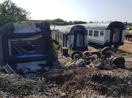 DISASTRO FERROVIARIO A CALUSO - «Quel passaggio a livello deve essere eliminato»