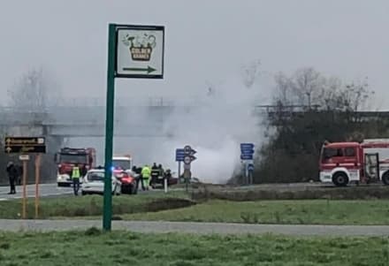 LEINI' - Porsche in fiamme sulla 460: intervento di vigili del fuoco