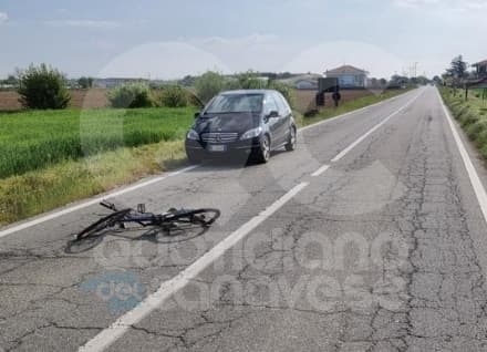 VEROLENGO - Ciclista muore investito sulla provinciale. Inutili tutti i soccorsi