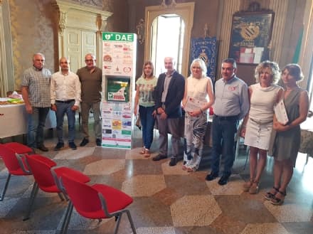RIVAROLO - Inaugurato il primo defibrillatore della città - FOTO