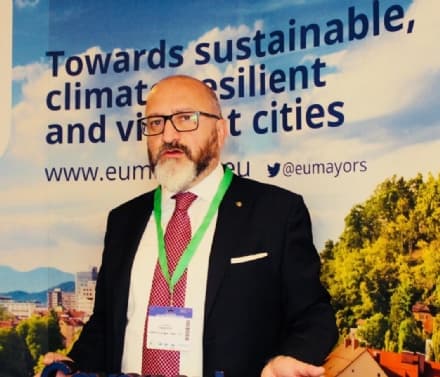 Messaggi: Brucia il futuro