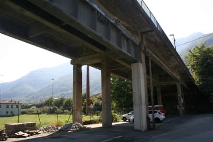 QUINCINETTO - Allarme rosso: «Il ponte sulla Dora rischia di crollare»