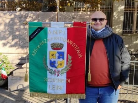 LEINI - Una fiaccolata per dire «No alla guerra in Ucraina»