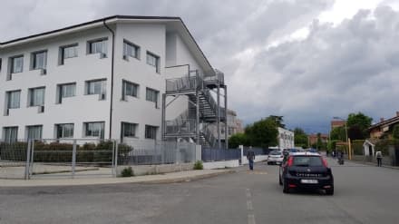 RIVAROLO CANAVESE - Vandali alla media Gozzano, allagate le aule: scuola quasi interamente chiusa