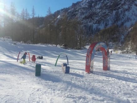 PIAMPRATO - Si torna a sciare domenica su pista baby e snow park