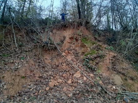 SAN COLOMBANO - Via ai lavori per la frana: i camion non passeranno da Ronchi Maddalena