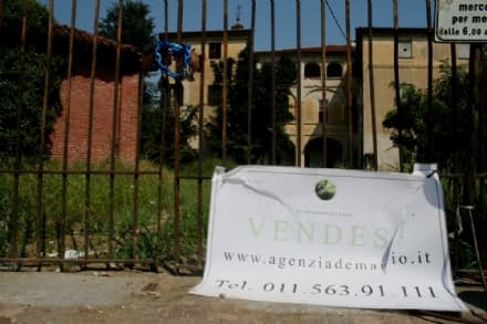 AGLIE' - Di nuovo all'asta i palazzi che nessuno vuole