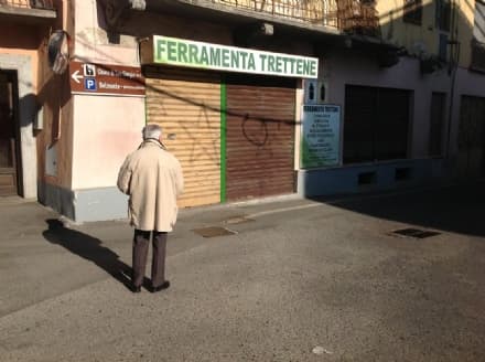 VALPERGA - Commercianti presi a bastonate per rapina