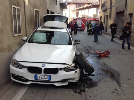 FAVRIA - Incidente stradale in centro: una persona ferita - VIDEO