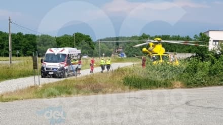 SAN GIUSTO CANAVESE - Incidente sul lavoro, operaio ferito trasportato in elicottero al Cto - VIDEO