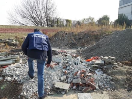 SAN GIUSTO-TORINO - Abbandonano 3000 tonnellate di rifiuti: due nomadi denunciati dai carabinieri del Noe