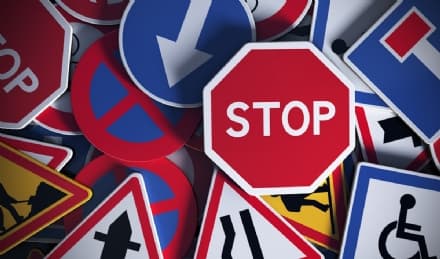 CANAVESE - Una lettera a sindaci e carabinieri: «I piloti del rally non rispettano il codice della strada»