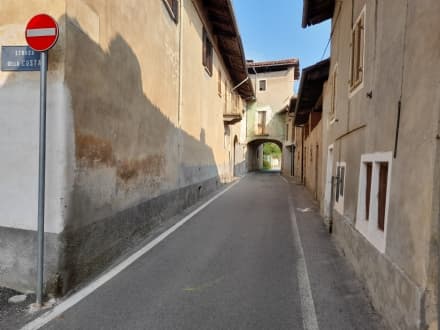 VALPERGA - Il Consiglio comunale dice sì al doppio senso di marcia in via Poletto