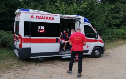 VAL DI CHY - Ragazzina scivola sul Chiusella alle Guje di Garavot: trasportata in ospedale