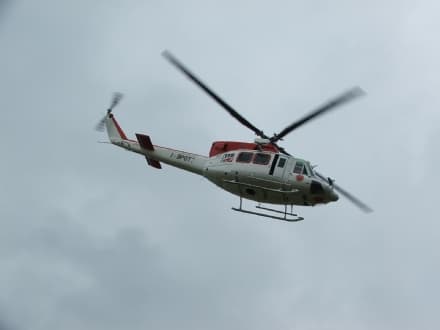 CUORGNE' - Sbaglia l'atterraggio: un parapendista ferito