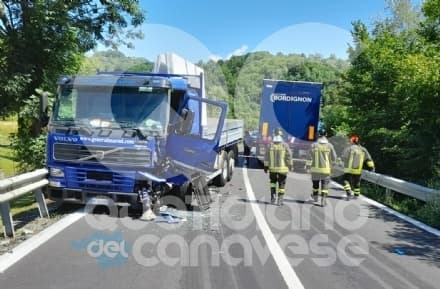 PONTE PRETI - Ennesimo incidente sulla pedemontana all'imbocco del ponte: scontro tra due camion - FOTO e VIDEO