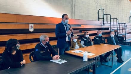 COVID - In Piemonte ancora a casa gli studenti di seconda e terza media. Cirio: «Decisione dolorosa ma necessaria»