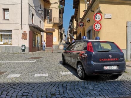 CUORGNE' - Casa pericolante nel centro storico, chiude via Arduino