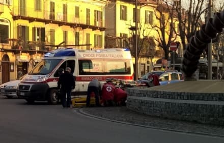 RIVAROLO - Cade con la Vespa in rotonda: ferito - FOTO e VIDEO