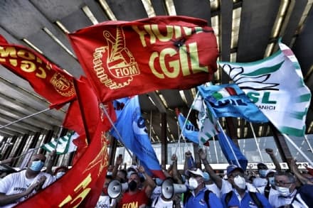 CANAVESE - Proseguono gli scioperi dei metalmeccanici contro i licenziamenti