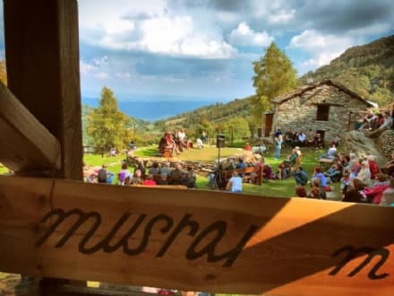 ALPETTE - Domenica di cultura con i grandi scrittori ospiti ai Musrai