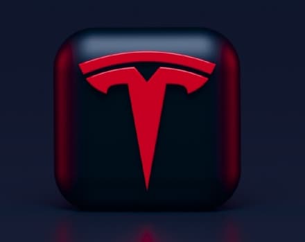 TECH – Elon Musk pensa ad un nuovo social