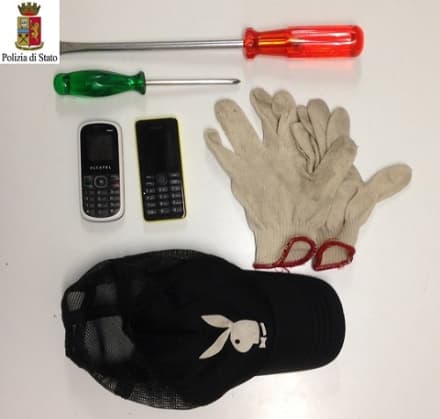 LEINI - Furti nelle case: un diciottenne arrestato dalla polizia