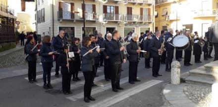 FAVRIA - Santa Cecilia, evviva i musici e gli Alpini
