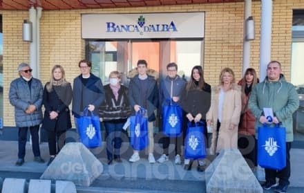 RIVAROLO CANAVESE - Consegnate le cinque borse di studio della Fondazione RivaBanca - FOTO