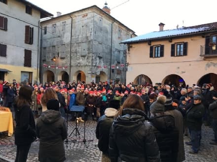AGLIE' - Un successo le iniziative del Natale alladiese