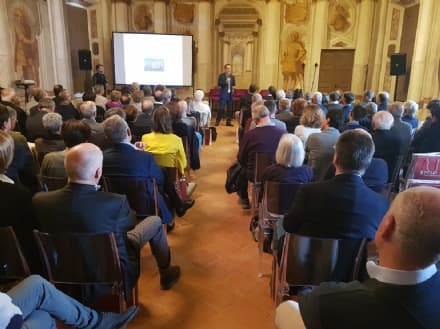 CANAVESE - Grande successo per l'incontro di Banca d'Alba sulla finanza comportamentale
