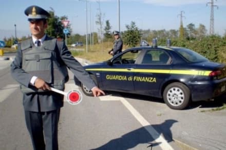 CANAVESE - Evade otto milioni di euro: incastrato dalla finanza