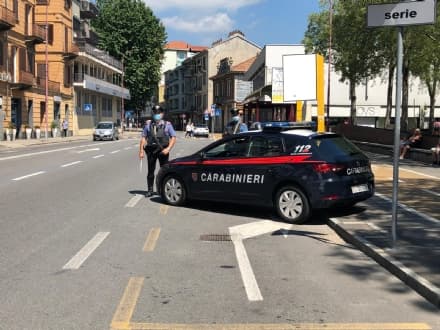 IVREA - Senza mascherine sul bus picchiano l'autista Gtt: due ragazzi di 20 e 22 anni denunciati dai carabinieri
