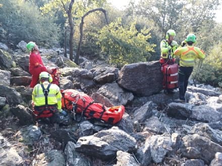 LOCANA - Tragedia nei boschi: morto un cercatore di funghi di Caluso. E' precipitato per 70 metri