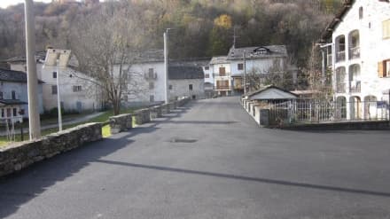 TRAUSELLA - Asfaltati 11.165 metri quadri di strade in paese